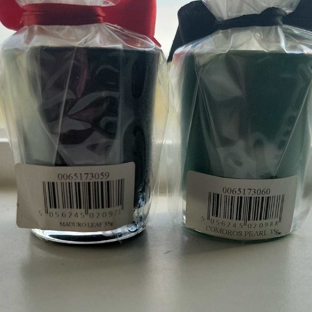Penhaligon's Fragrance Pair with Red and Black Accents - Picture 3 of 3